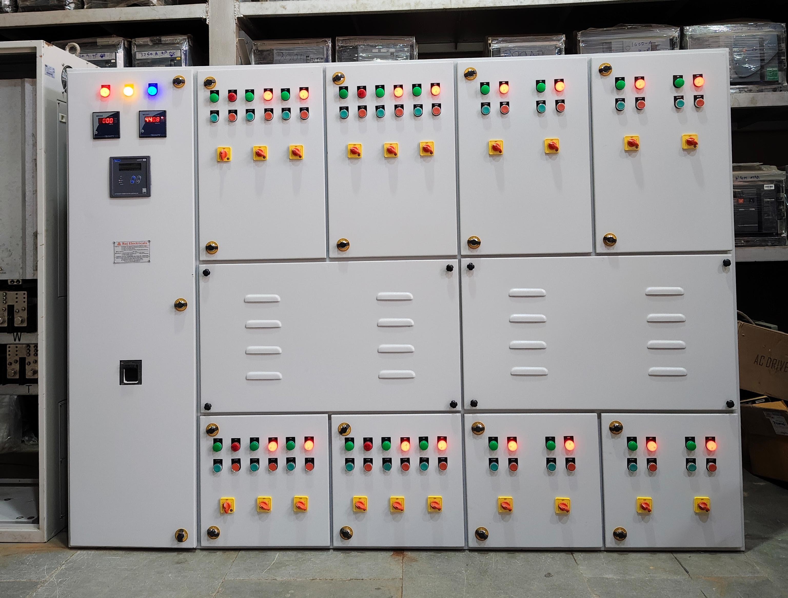 400 KW APFC PANEL WITH OIL CAPACITORS AND 16 STAGE  OF DISTRIBUTION WITH TRIP  AND ON INDICATION WITH AUTO MANUAL SWITCH