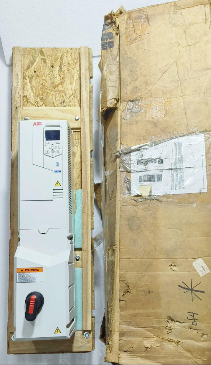 ABB ACH580-01-034A-4+0J400+P922 3PH 400/480V 34A 25HP VARIABLE FREQUENCY DRIVE