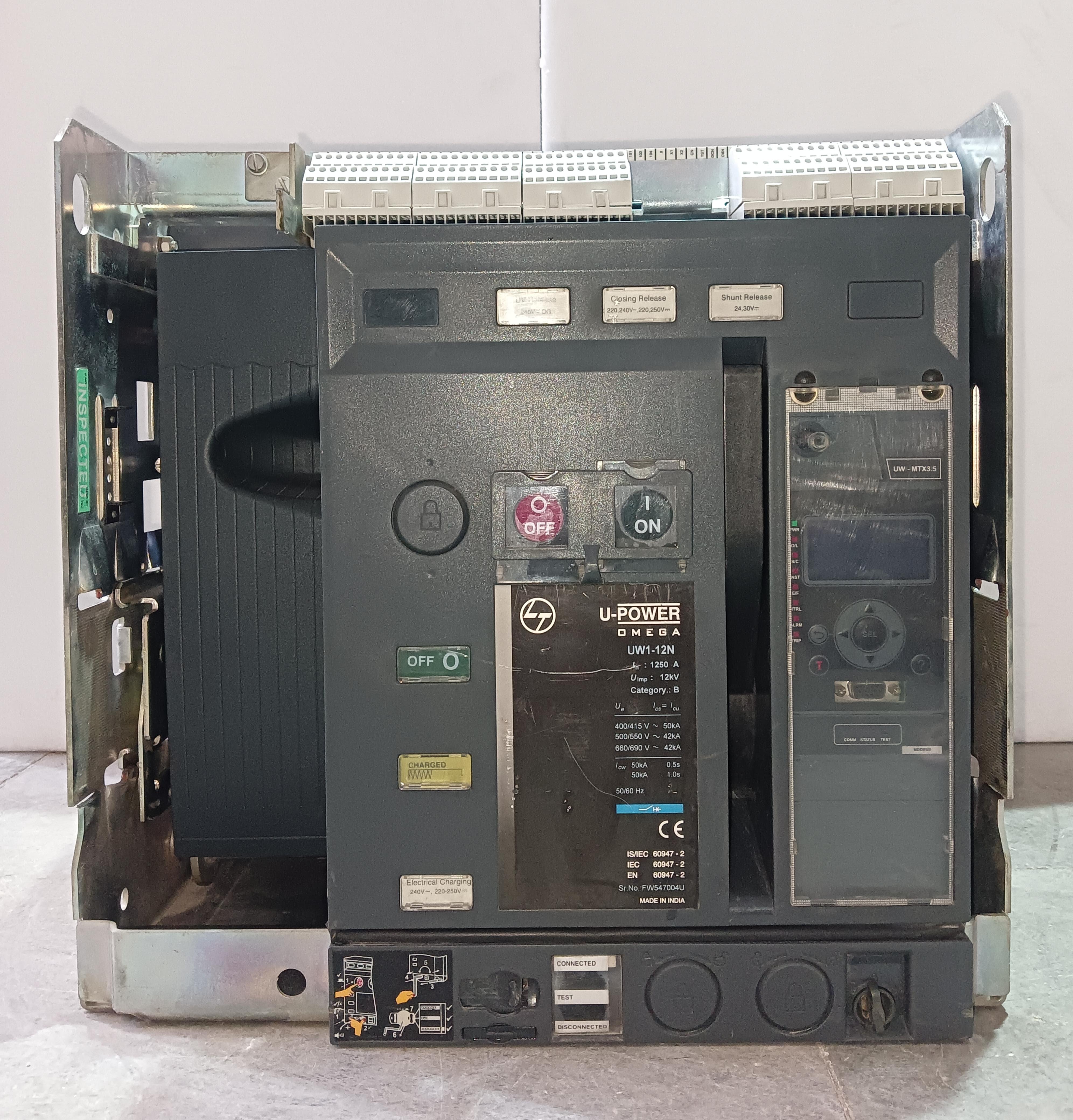 L&T OMEGA UW1-12N AIR CIRCUIT BREAKER 1250 AMP 4 POLE 