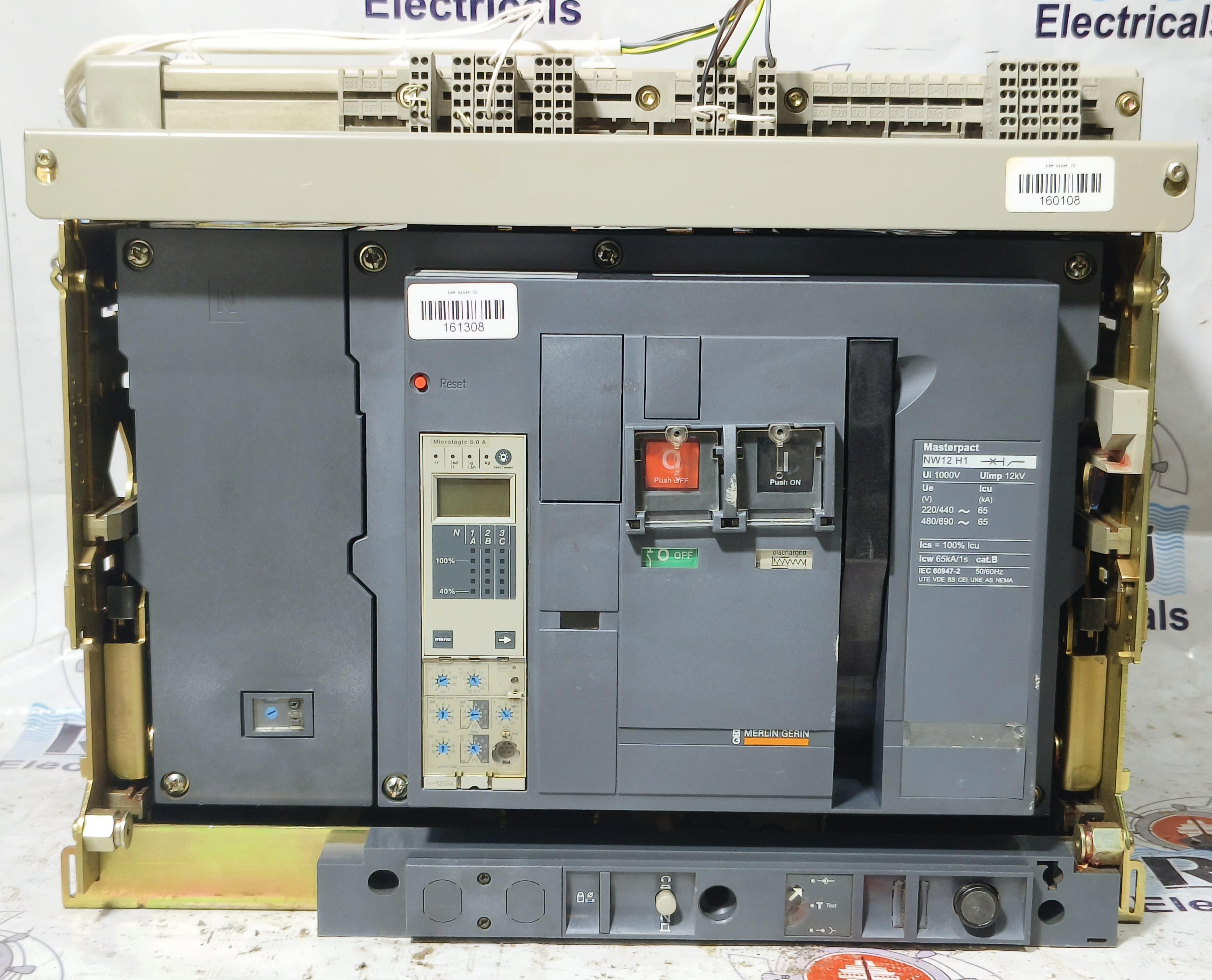 MERLIN GERIN MASTERPACT NT12 H1 1250A 4-POLE AIR CIRCUIT BREAKER MICROLOGIC 6.0A NT12H1