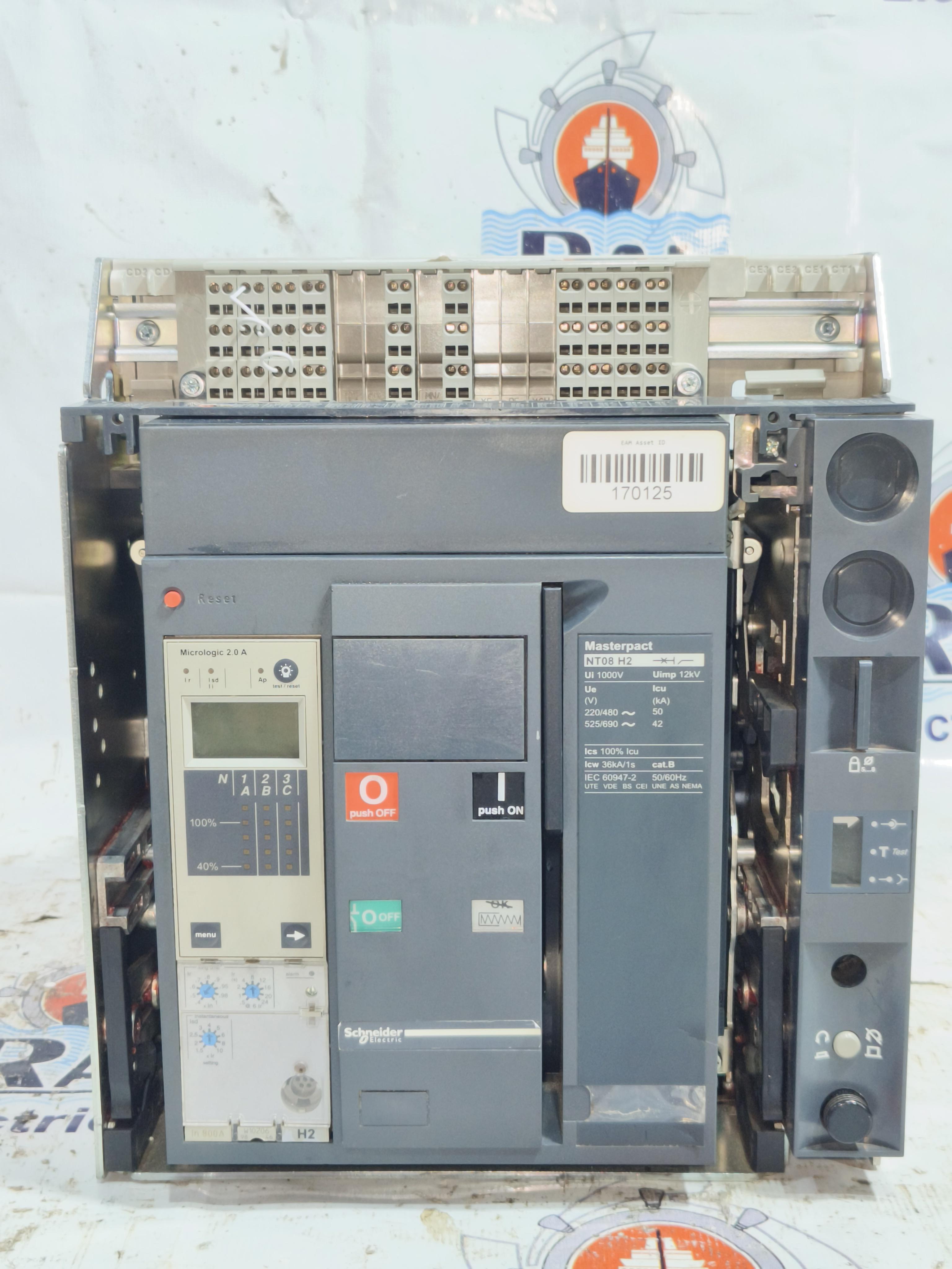 MERLIN GERIN NT08 H2 800 AMP 3 POLE AIR CIRCUIT BREAKER 