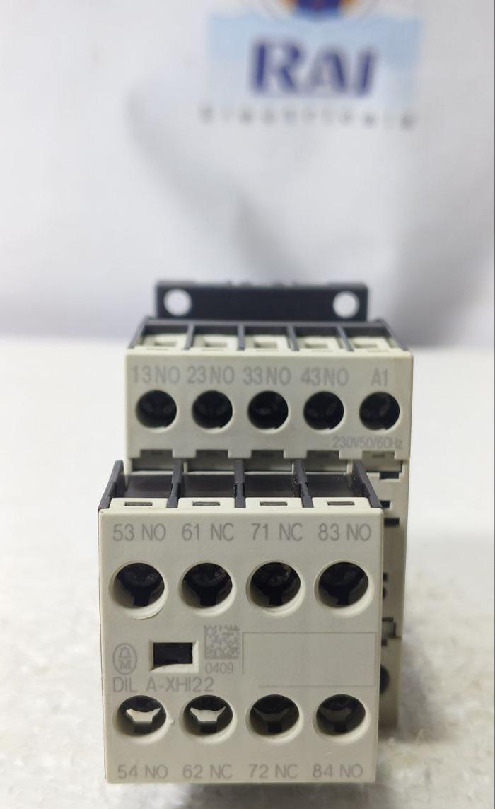 MOELLER DIL A-40 230V 50/60Hz AUXILIARY CONTACTOR WITH DIL A-XH122 2NO+2NC