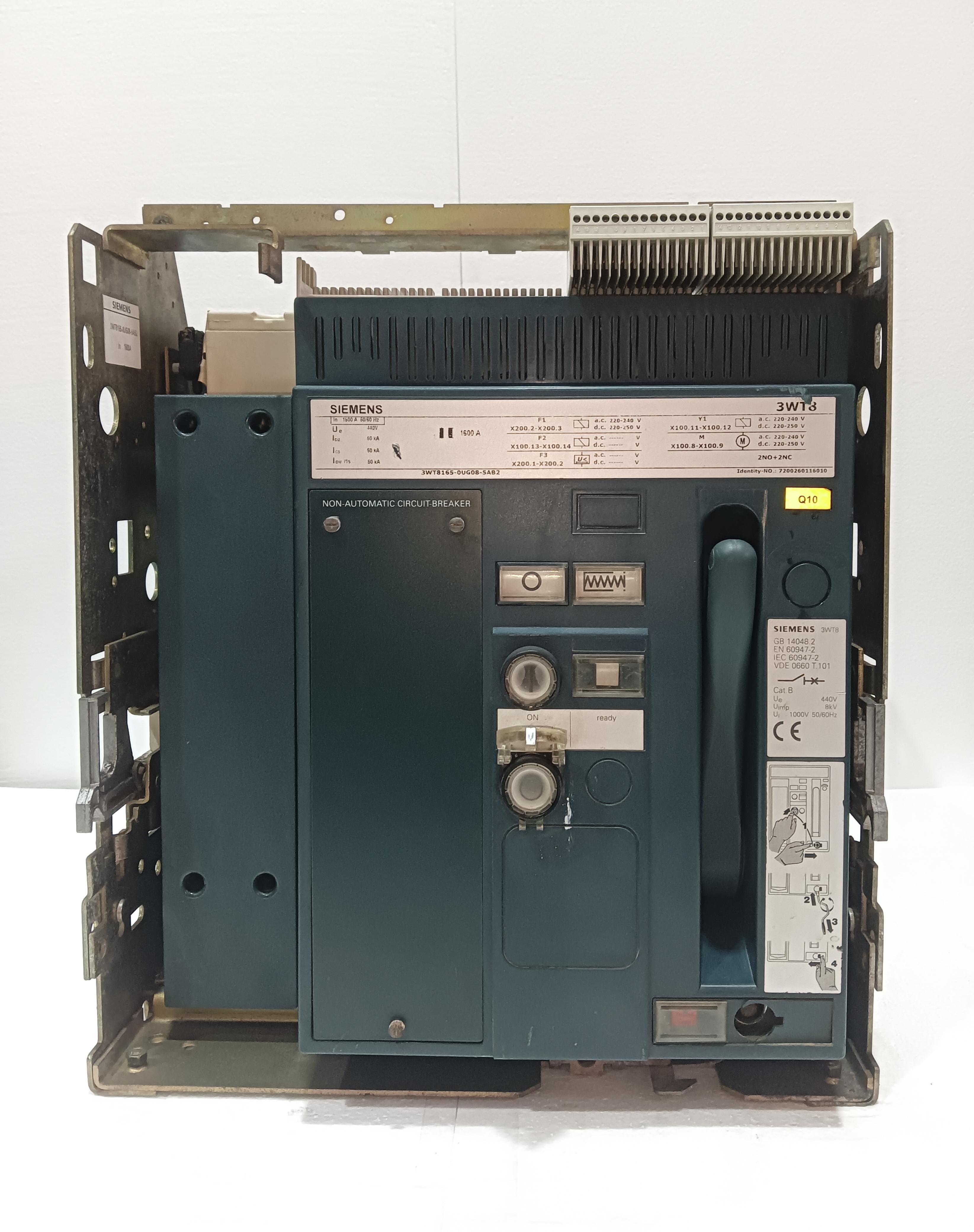SIEMENS 3WT8165-OUG08-5AB2 1600AMP 4POLE AIR CIRCUIT BREAKER